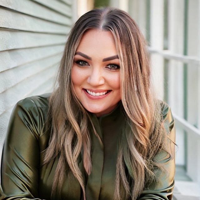 RaeEllen Ellis